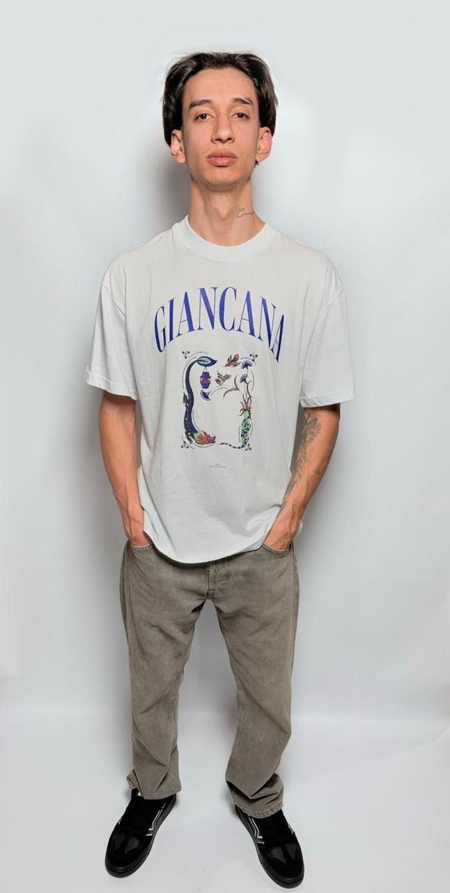 Remera Giancana Purple Plant Oversize